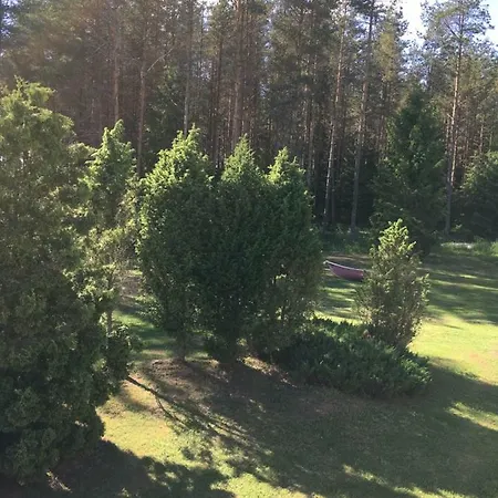 Semesterbostad Kaeaenu Puhkemaja Rakvere