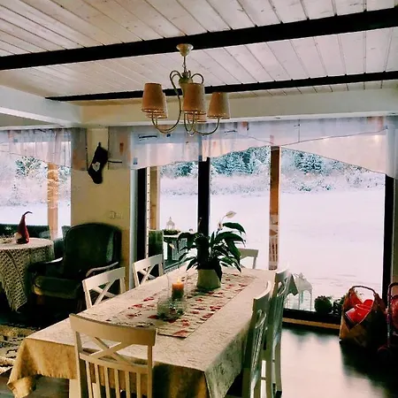 Kaeaenu Puhkemaja Vikendica *